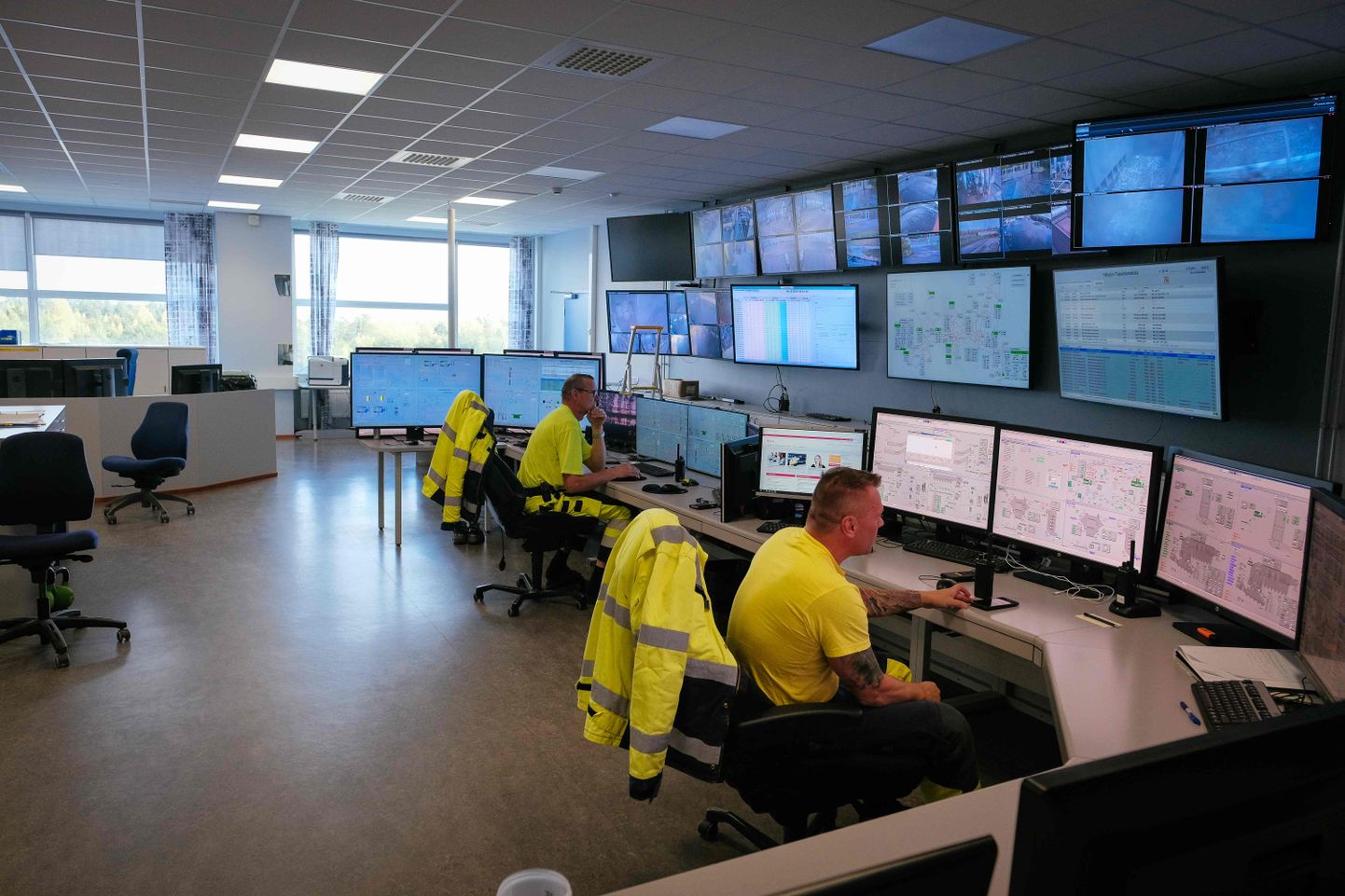 Töötajad Vantaa Energy prügipõletusjaamas. Pilt on illustratiivne.