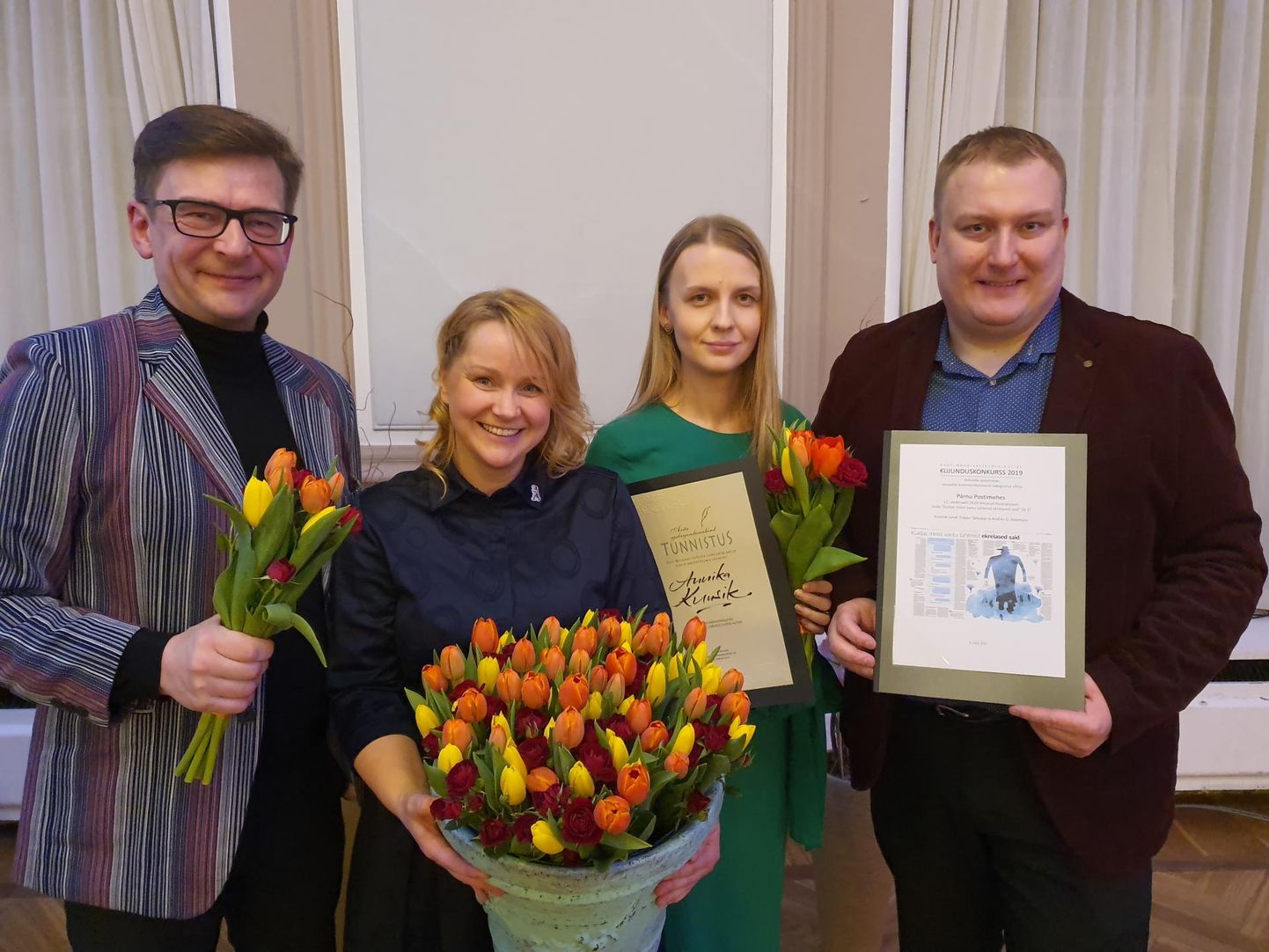 Andres Adamson, Siiri Erala, Annika Kuusik ja Janek Talpas-Taltsepp pärast võitjate väljakuulutamist.