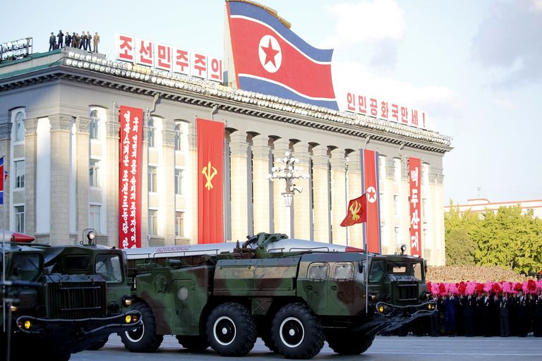 Sõjaväeparaad Põhja-Koreas Pyongyangis