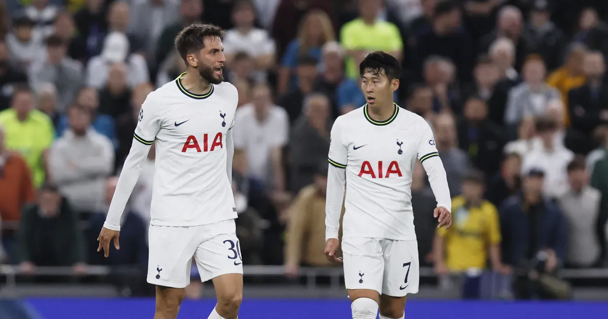 Inglismaa jalgpalliliit süüdistab tippmängijat rassistliku märkuse tegemises