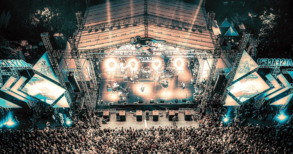 Recomandarea oamenilor de știință: ⟩ Pentru singurătate, cumpărați lucruri în loc de lucruri