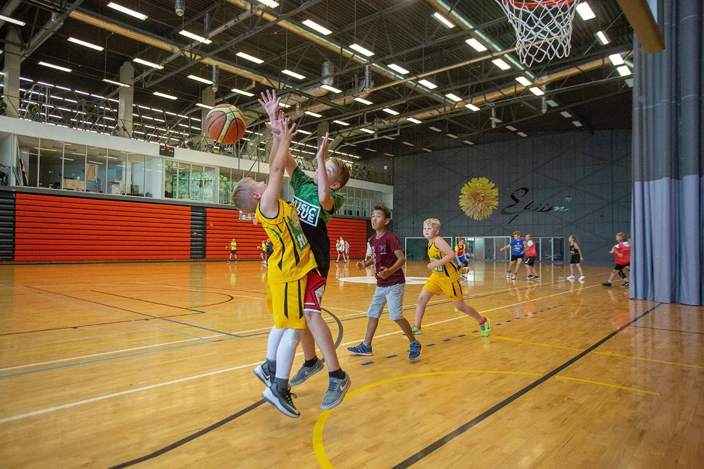 Tänavakorvpalli sarja «Paide suvi 2018» avaetapi mängud olid vihma tõttu Paide spordihallis. Muutusi on hooaja jooksul teisigi.