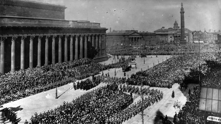 Парад участников Первой мировой войны в Ливерпуле. 1915 год.