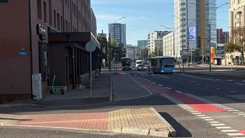 FOTO ⟩ Tallinlase tähelepanek: kiiruskaamera peidus ja hoiatavat märki polegi?!