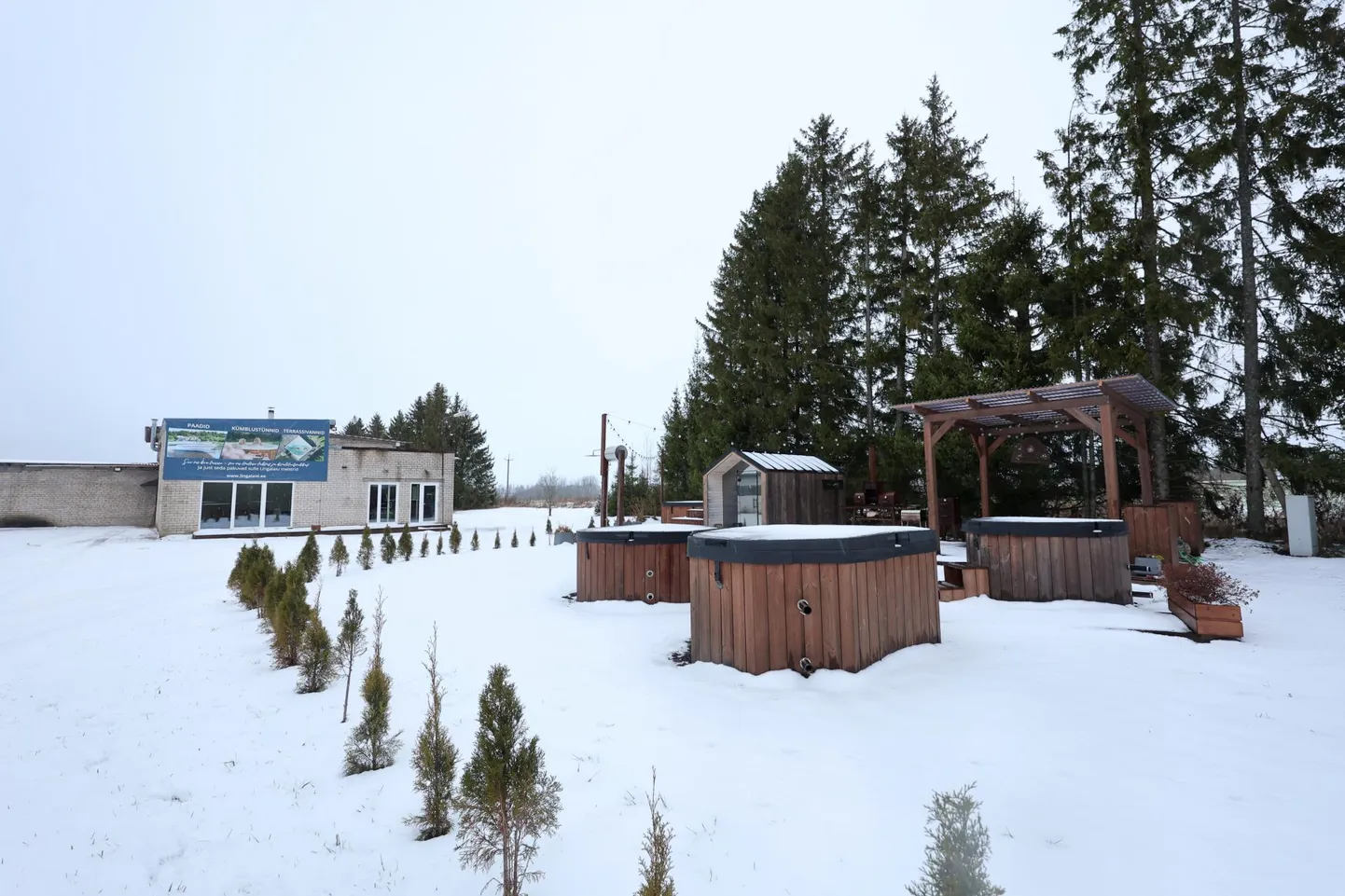 17 aastat Tartumaal kümblustünne, paate ja terrassivanne tootnud Lingalaid OÜ läks novembris pankrotti. Kogu vara ootab sundvõõrandamine, et katta enam kui 700 000 euro väärtuses võlgasid.