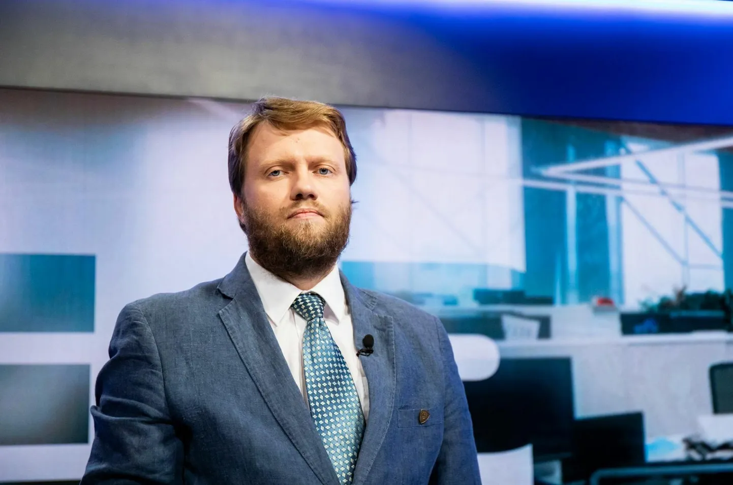 Andro Roos ütles, et Keskerakonna vastu ta vimma ei pea. Talle ei meeldinud lihtsalt see, kuidas ta ametist maha võeti.