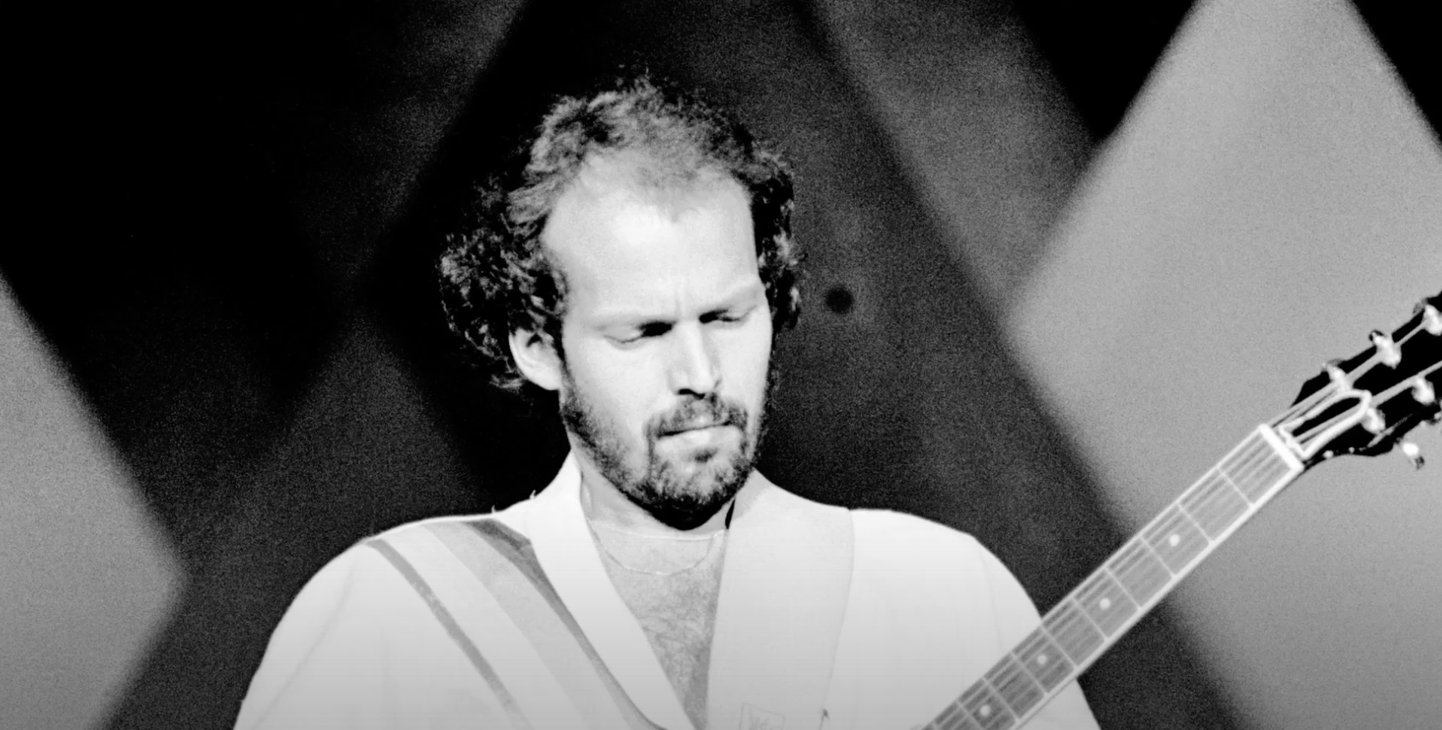 Lasse Wellander mängis mitmel kuulsal ABBA albumil.