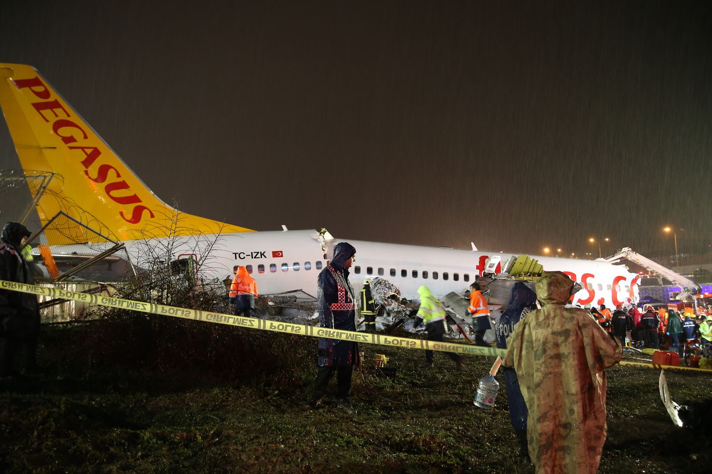 Lidmašīnas avārija Stambulas lidostā