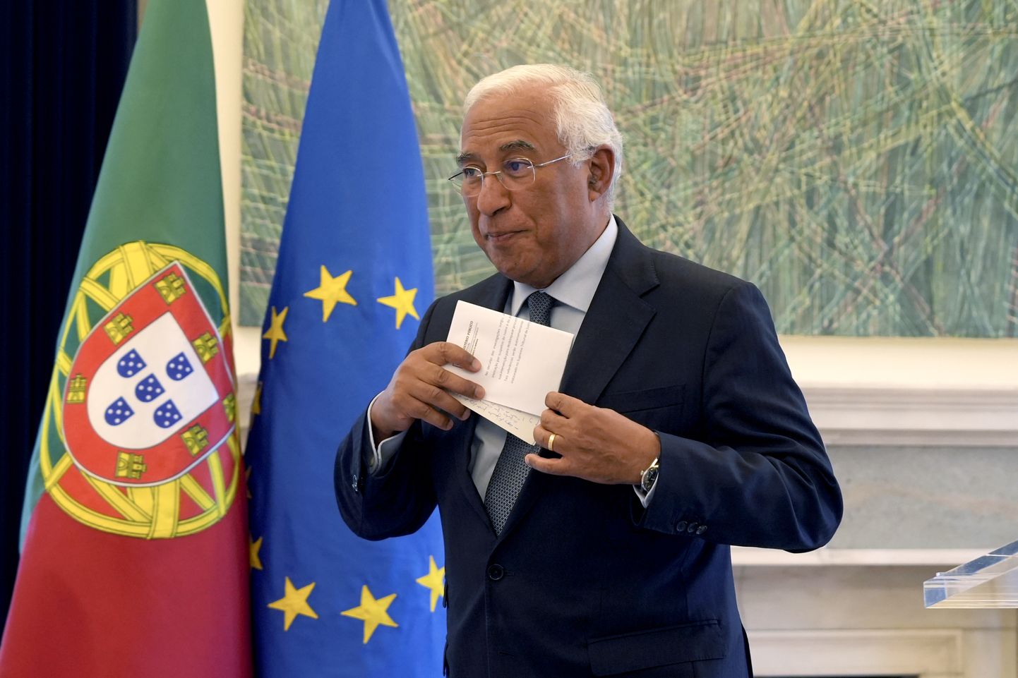 Portugali peaminister António Costa teatas täna pärast seda, kui politsei otsis läbi tema ametiresidentsi, et astub tagasi.