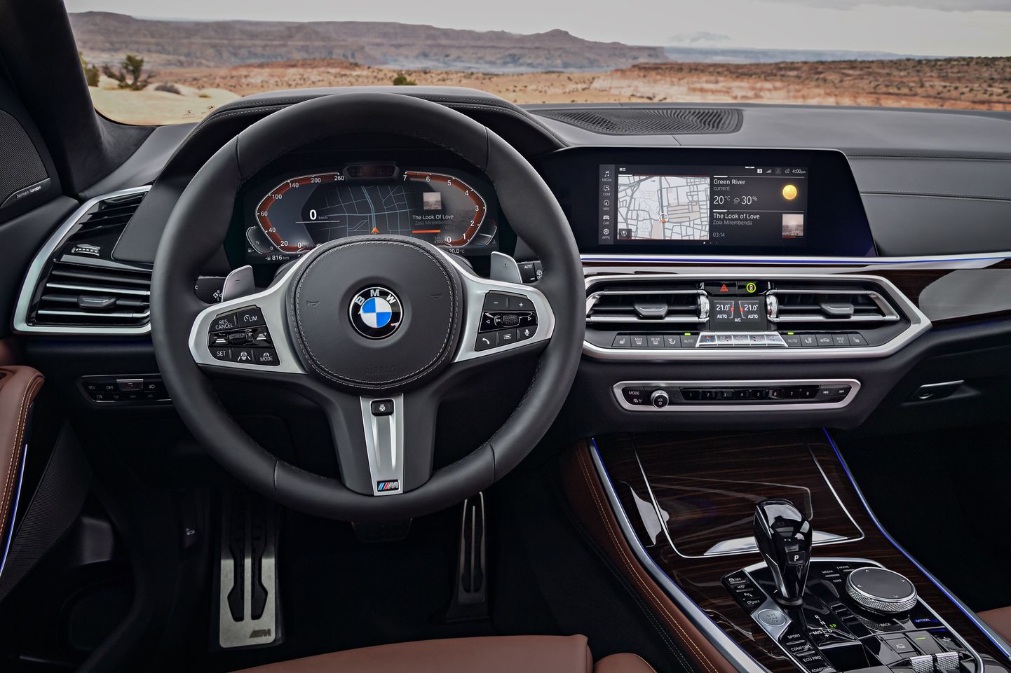 BMW automašīnas priekšējais panelis