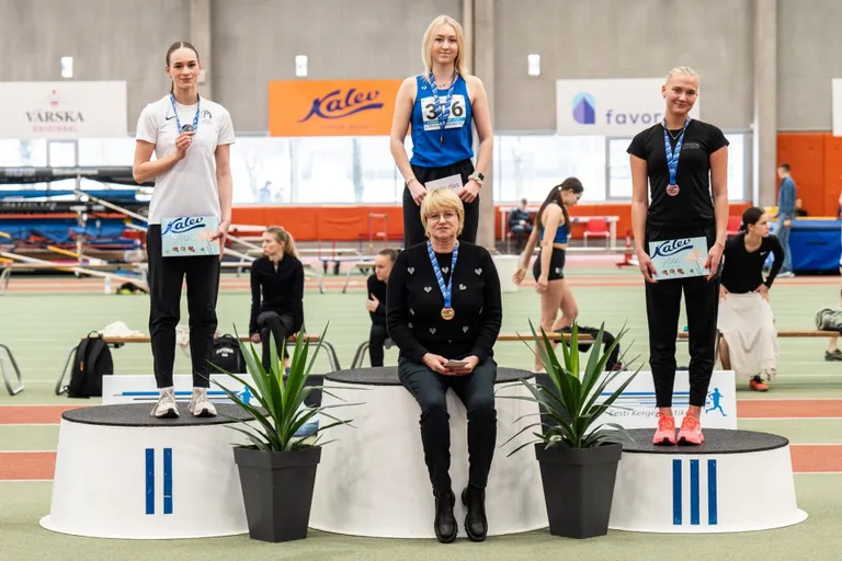 Eva Kuninga õpilane Gloria Teearu triumfeeris 60 meetri jooksus.