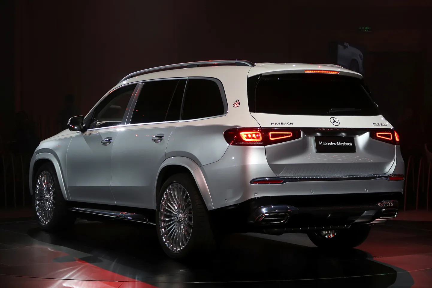 Mercedes-Maybach GLS linnamaastur Guangzhou autonäitusel Hiinas.