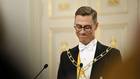 ФОТО ⟩ Президент Финляндии Стубб: дачный сезон открыт!