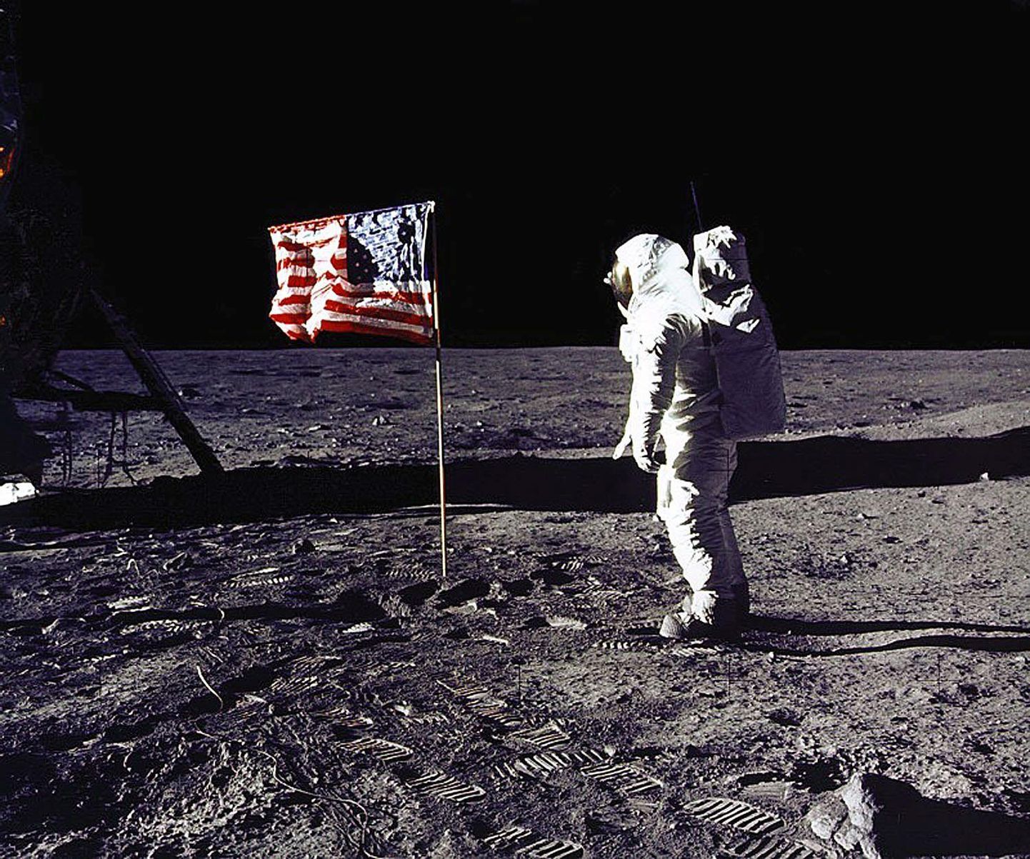 USA  NASA astronaut Buzz Aldrin 21. juulil 1969 Kuul