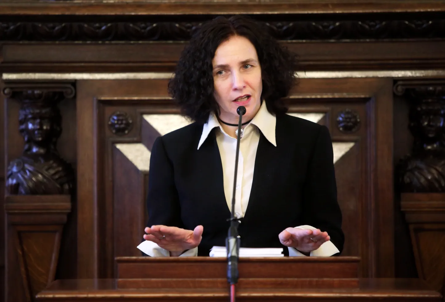 Izglītības un zinātnes ministre Ilga Šuplinska.