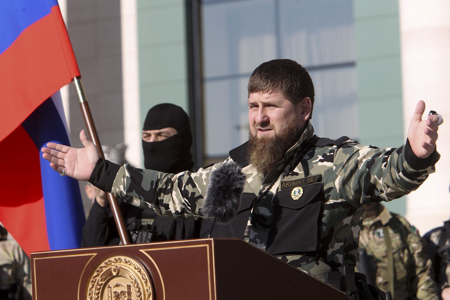 Venemaa Tšetšeeni Vabariigi liider Ramzan Kadõrov pidamas 29. märtsil 2022  Groznõis kõnet