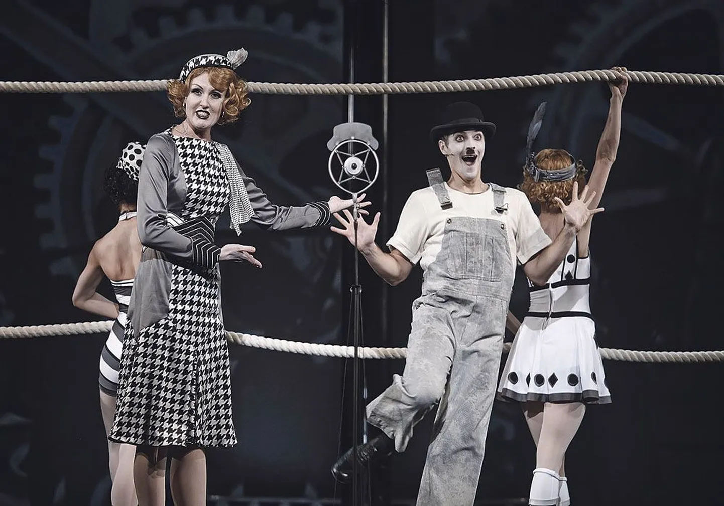 От дешевого кабака до «Оскара»: петербургский Театр музыкальной комедии расскажет о жизни Чаплина.