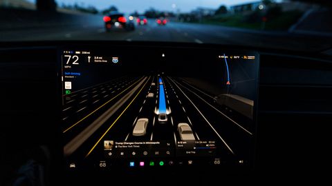 “Tesla” Eiropā laiž klajā modernu autopilota sistēmu