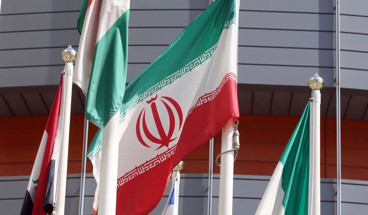 Iraani lipud