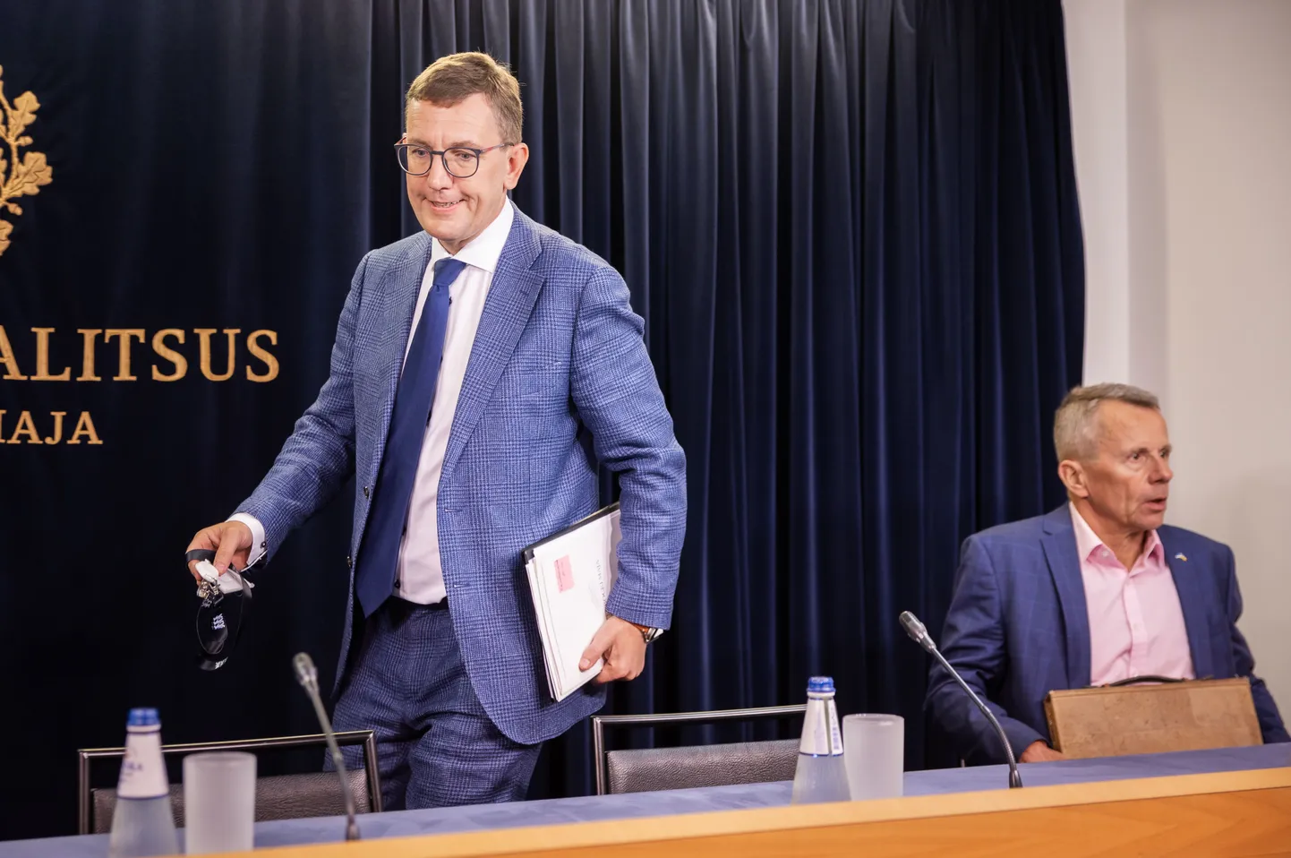 Peaminister Kristen Michal ja rahandusminister Jürgen Ligi.