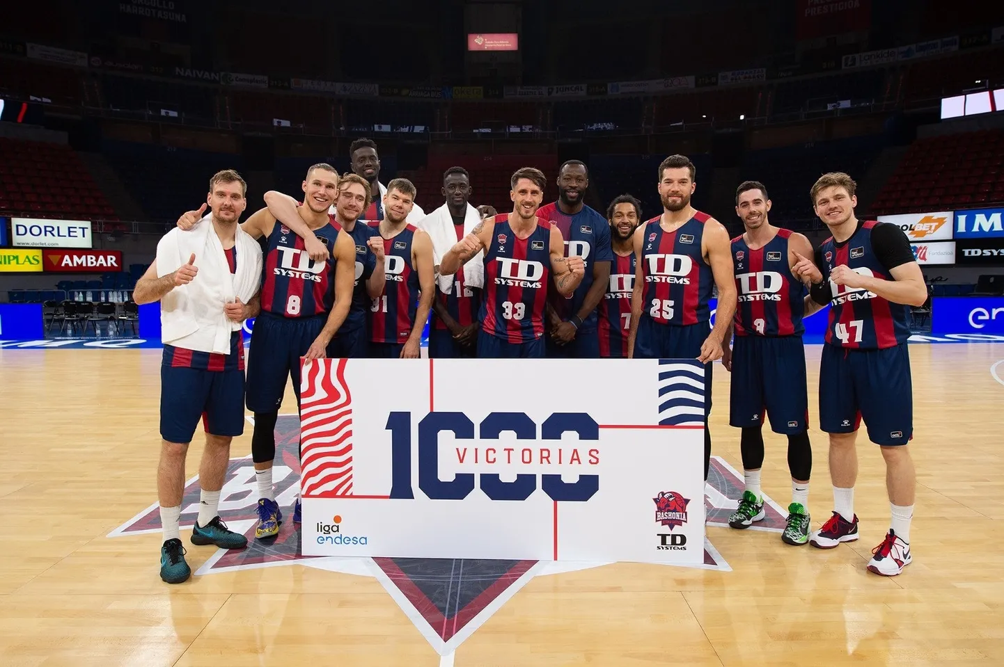 Vitoria Baskonia tähistamas 1000. võitu.