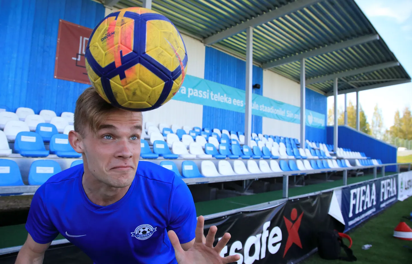 Tristan Koskor uskus paari nädala eest, et kui kõvasti vaeva näha, saab Eesti koondise sinise särgi selga tõmmata ka Tammeka sinises särgis mängides. Nüüd on tal selleks reaalne võimalus.