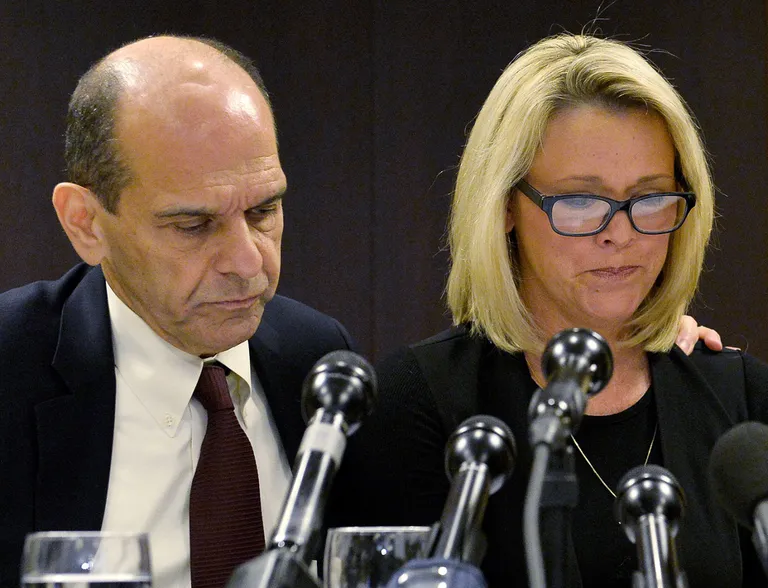 Heather Unruh koos oma advokaadi Mitchell Garabedianiga