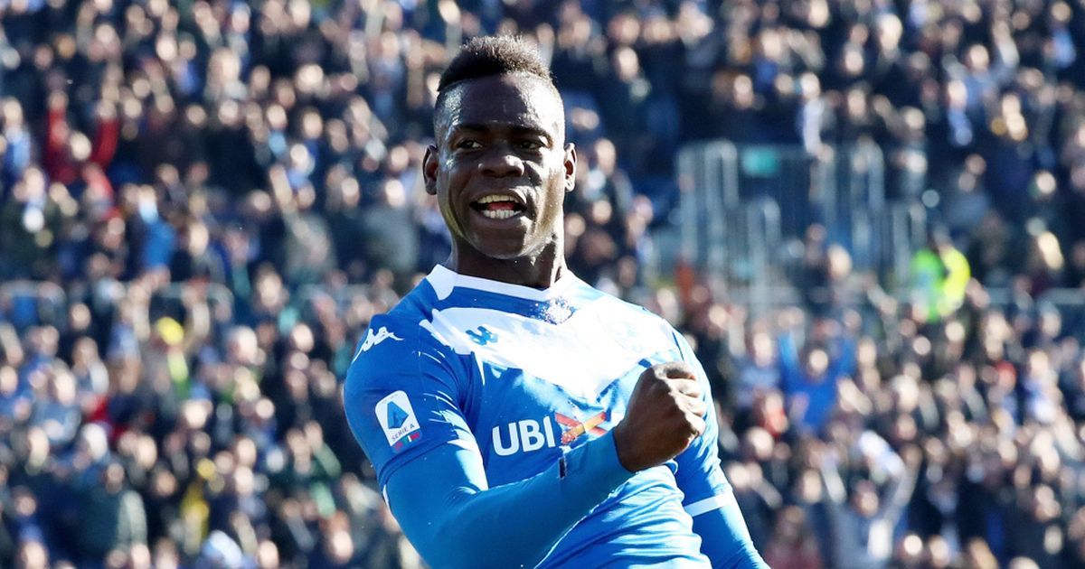 Skandāliem apvītais Balotelli karjeru, iespējams, turpinās ...