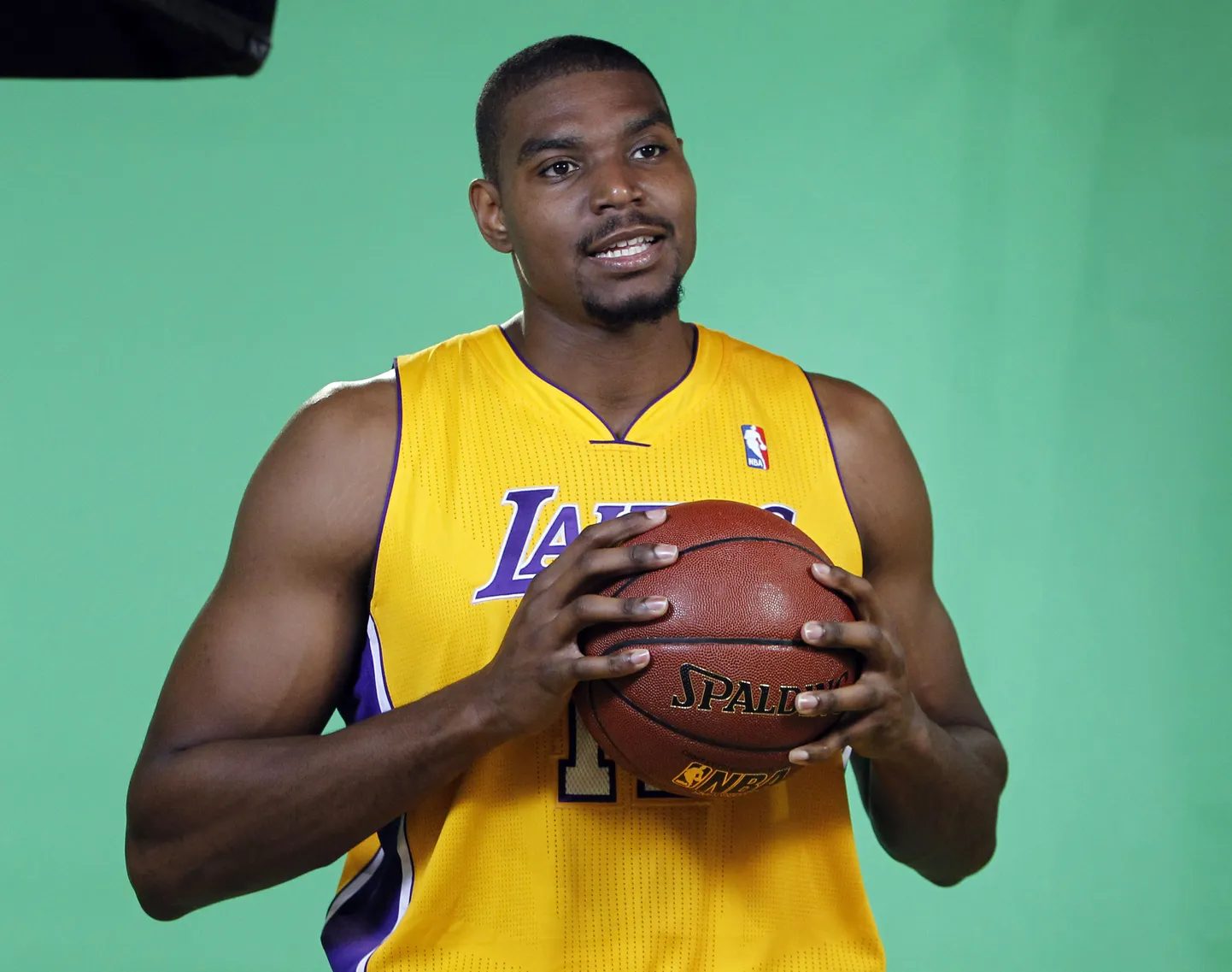 Andrew Bynum.