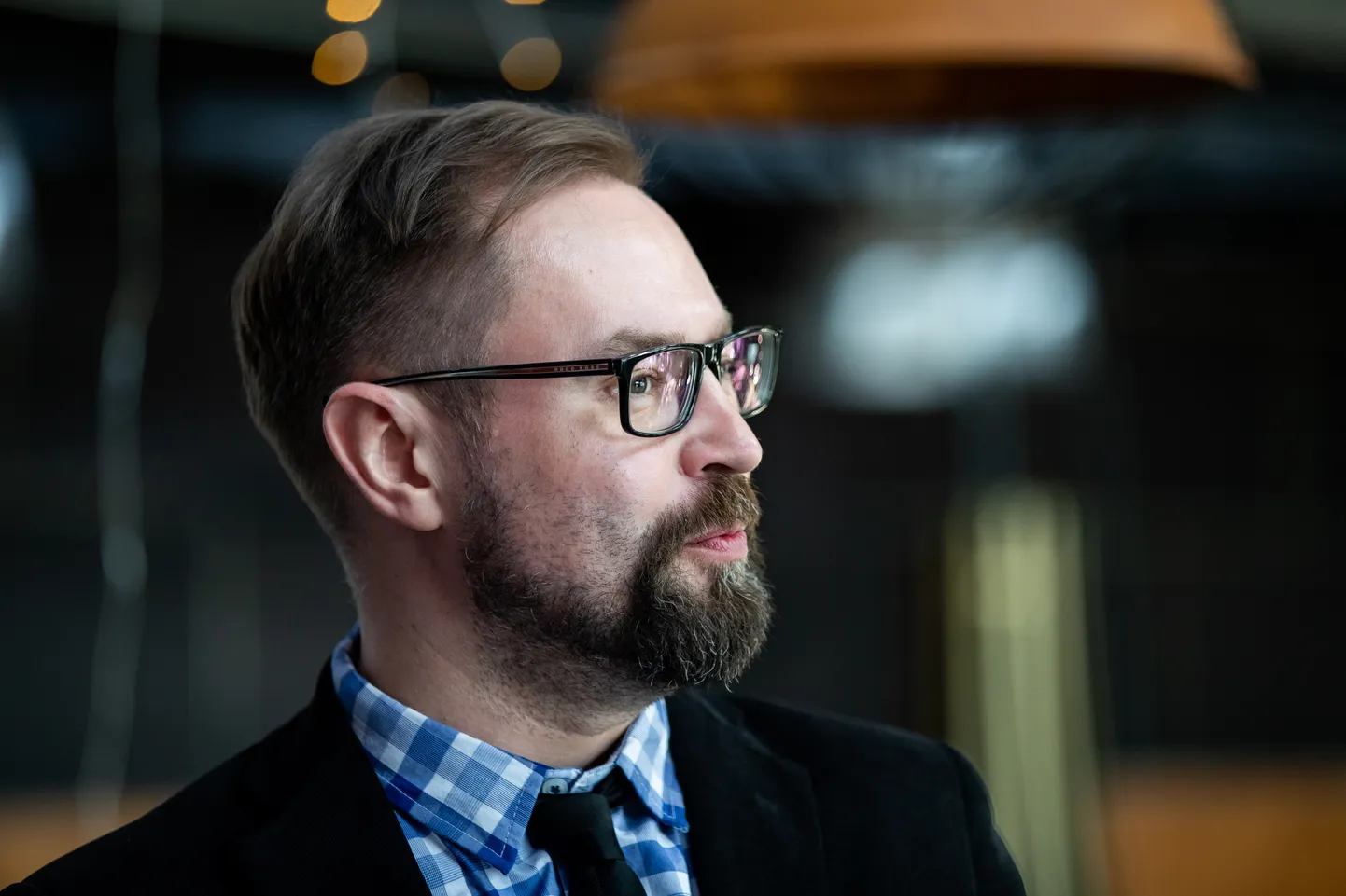 Endise riigiprokuröri Steven-Hristo Evestuse sõnul on kohus jätnud õhku küsimuse, miks riik ei usalda vanglate tervishoiusüsteemi.