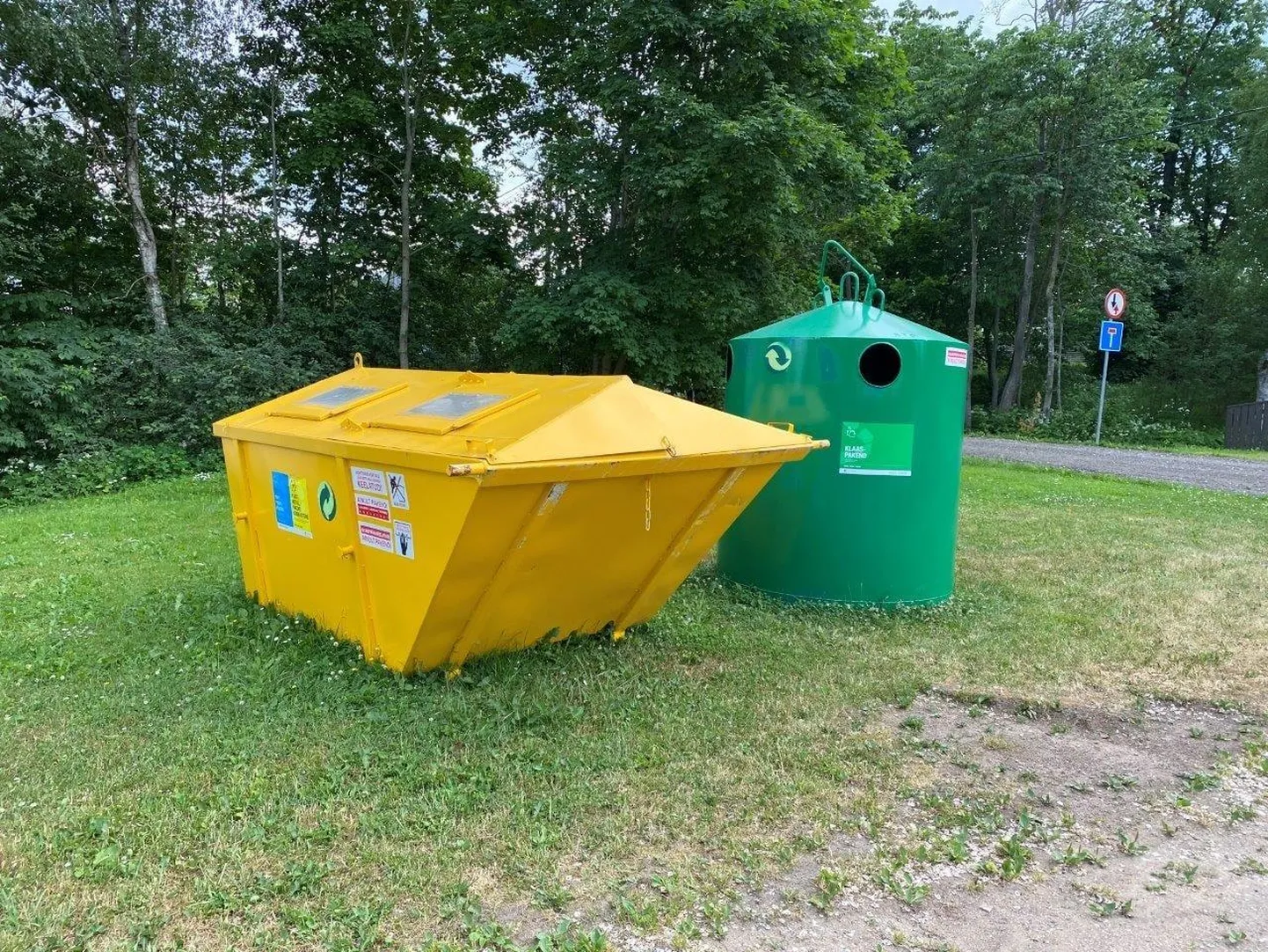 Saueaugu tänavale on juba paigaldatud klaaspakendikonteiner.