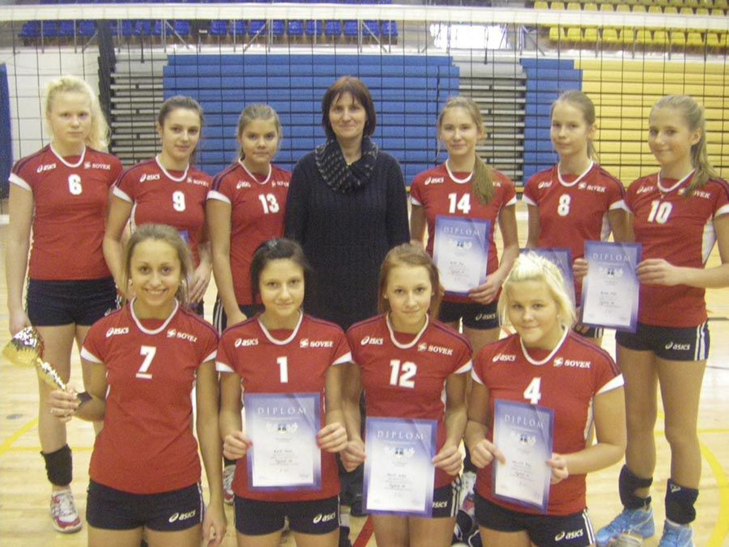 Viljandi spordikooli U-16 võrkpallinaiskond sai Eesti karikavõistlustel teise koha.