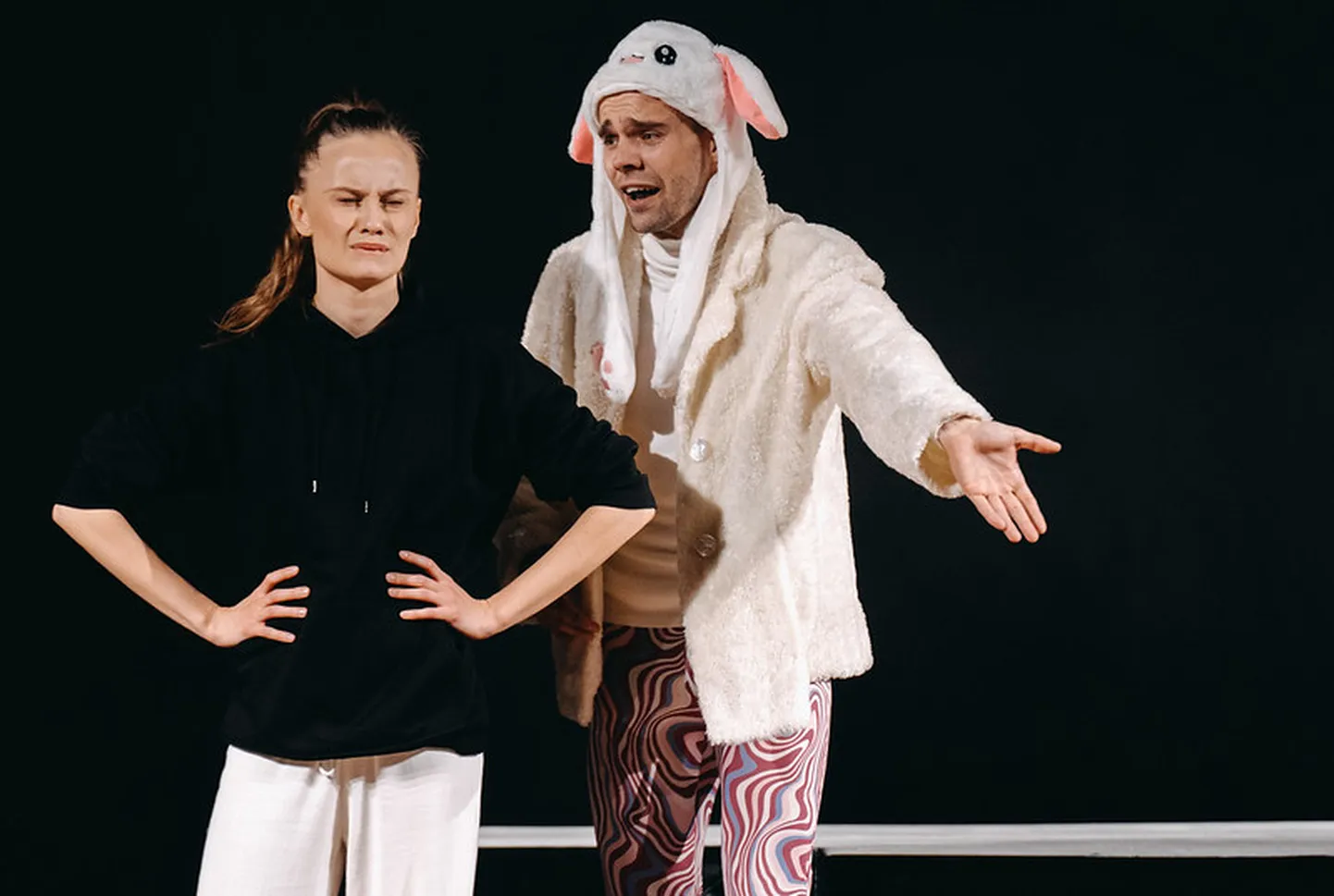 U-TUBE. Amanda Hermiine Künnapas ja Kaarel Targo.