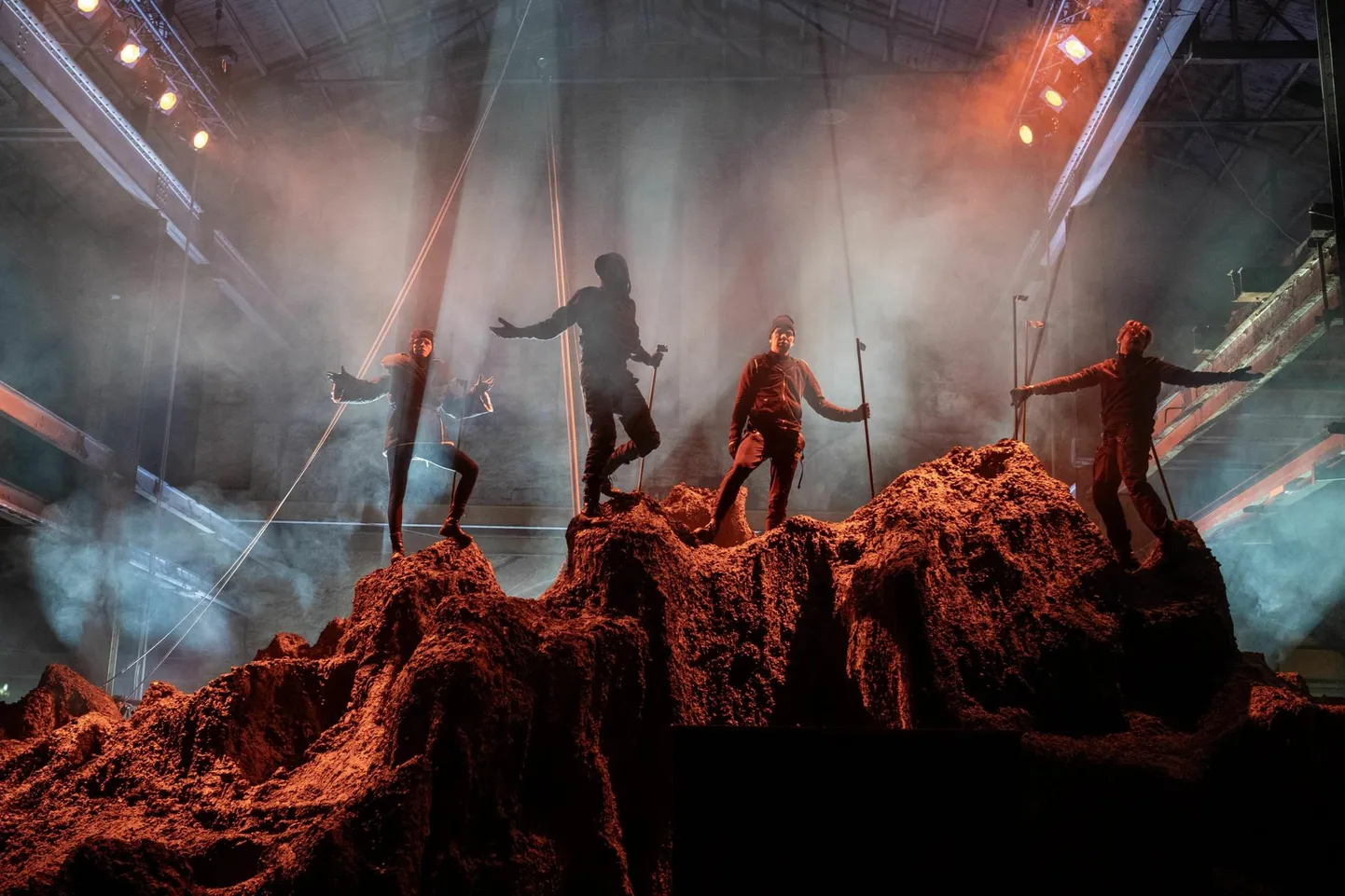 Teater Ekspeditsioon ja Lauri Lagle lavastus «Leviaatan».