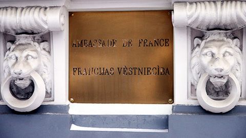 Trīs Latvijas kultūras darbinieki godalgoti ar Francijas Nacionālo ordeni