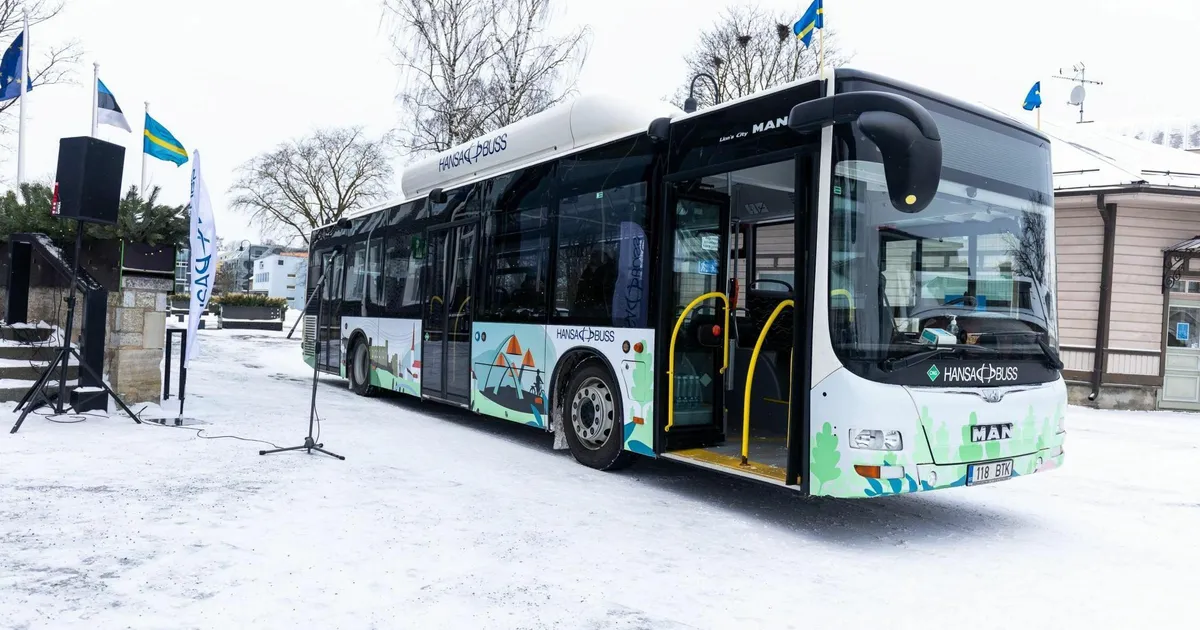 Rakveres on Haljala tee ja Põhja tänava ristmik mõnda aega liiklusele ...
