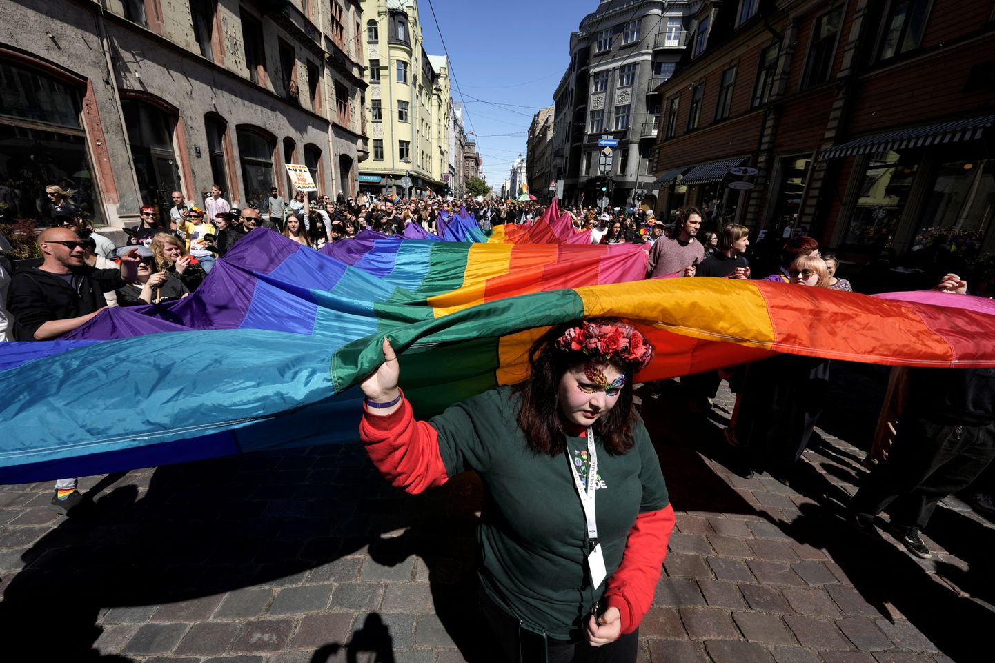 Vikerkaarelipp Riia tänaval tänavu juunis Pride’i ajal.