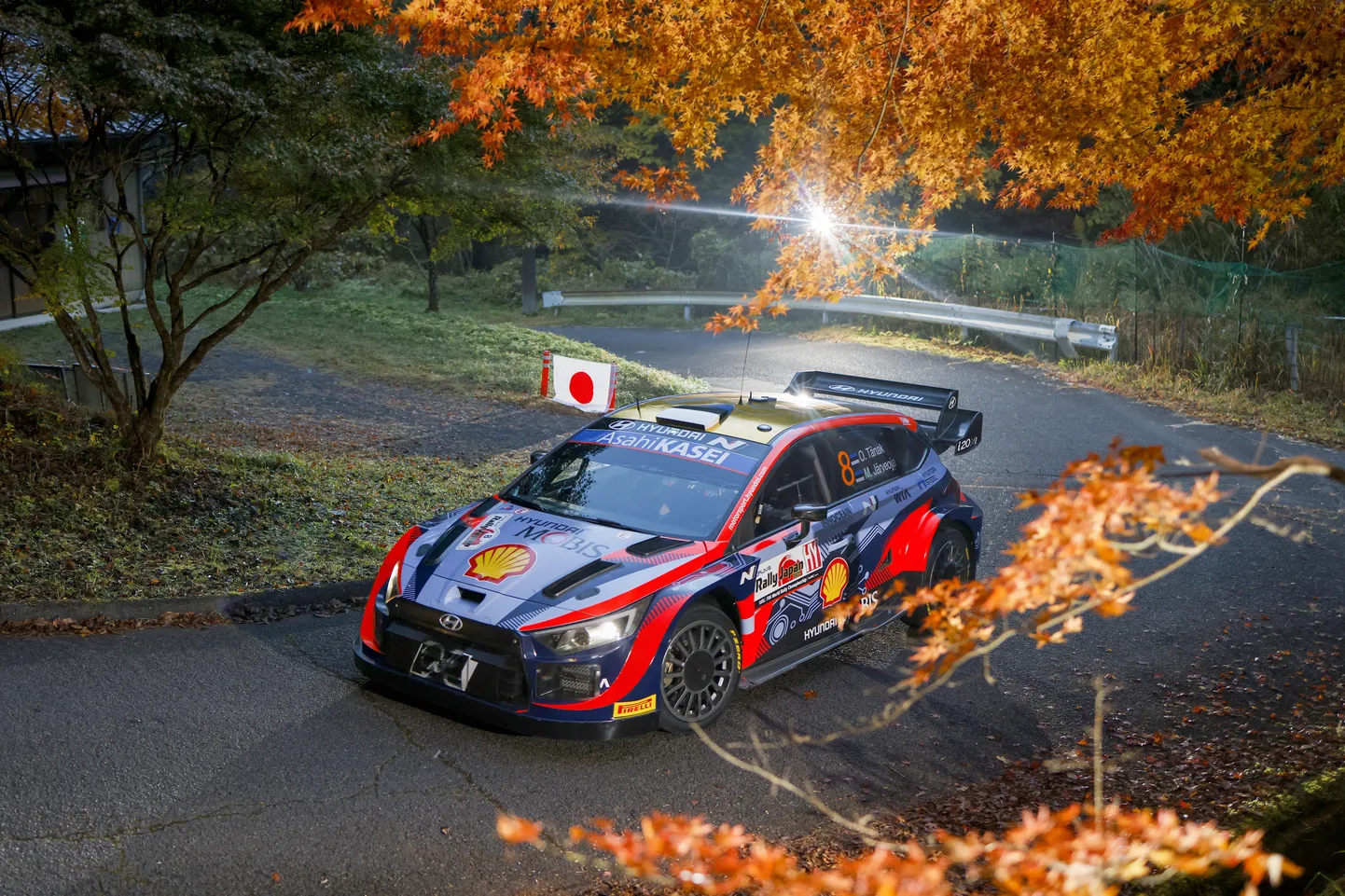 Ott Tänak (pildil) ja teised ralliässad hakkavad tuleval hooajal kihutama hübriidmootori abita.