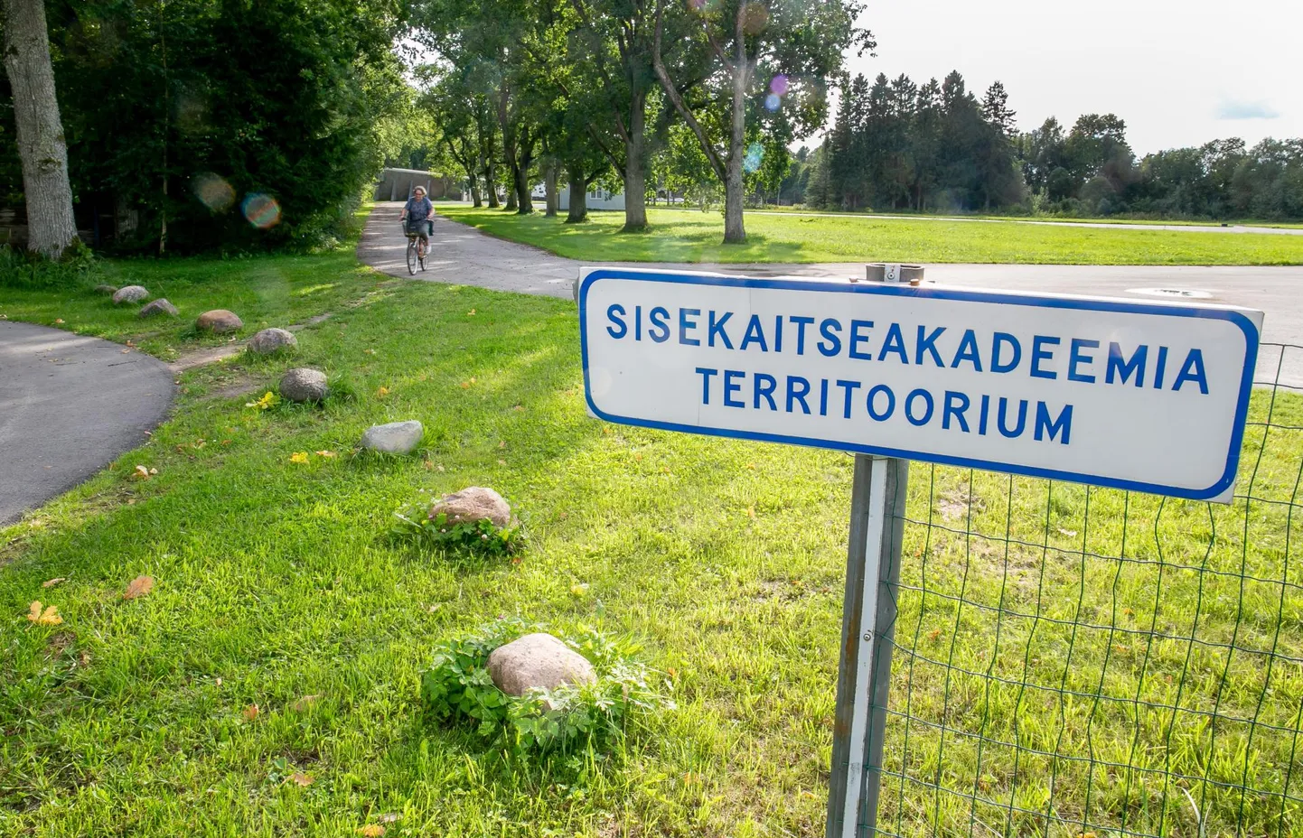 Oleks kohalik võim Paikuse autodroomi vastaseid kohelnud partneritena ja kaasanud nad arutellu, poleks kired lõkkele löönud.