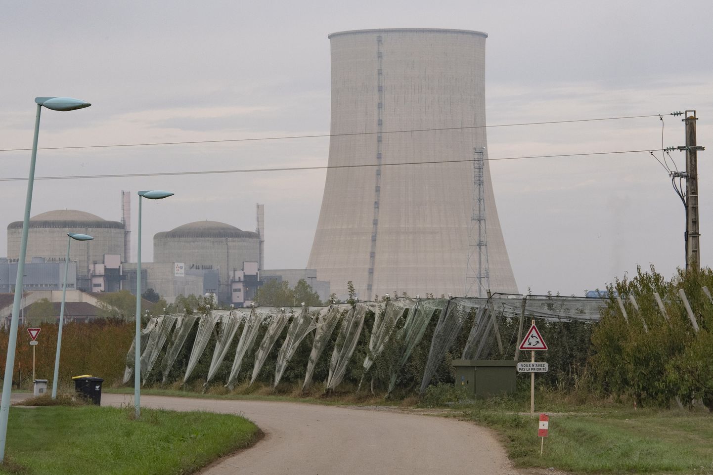 Ettevõtte Electricite de France (EDF) Golfechi tuumaelektrijaama jahutustorn.
