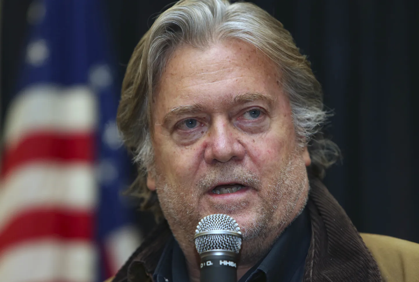 Steve Bannon.