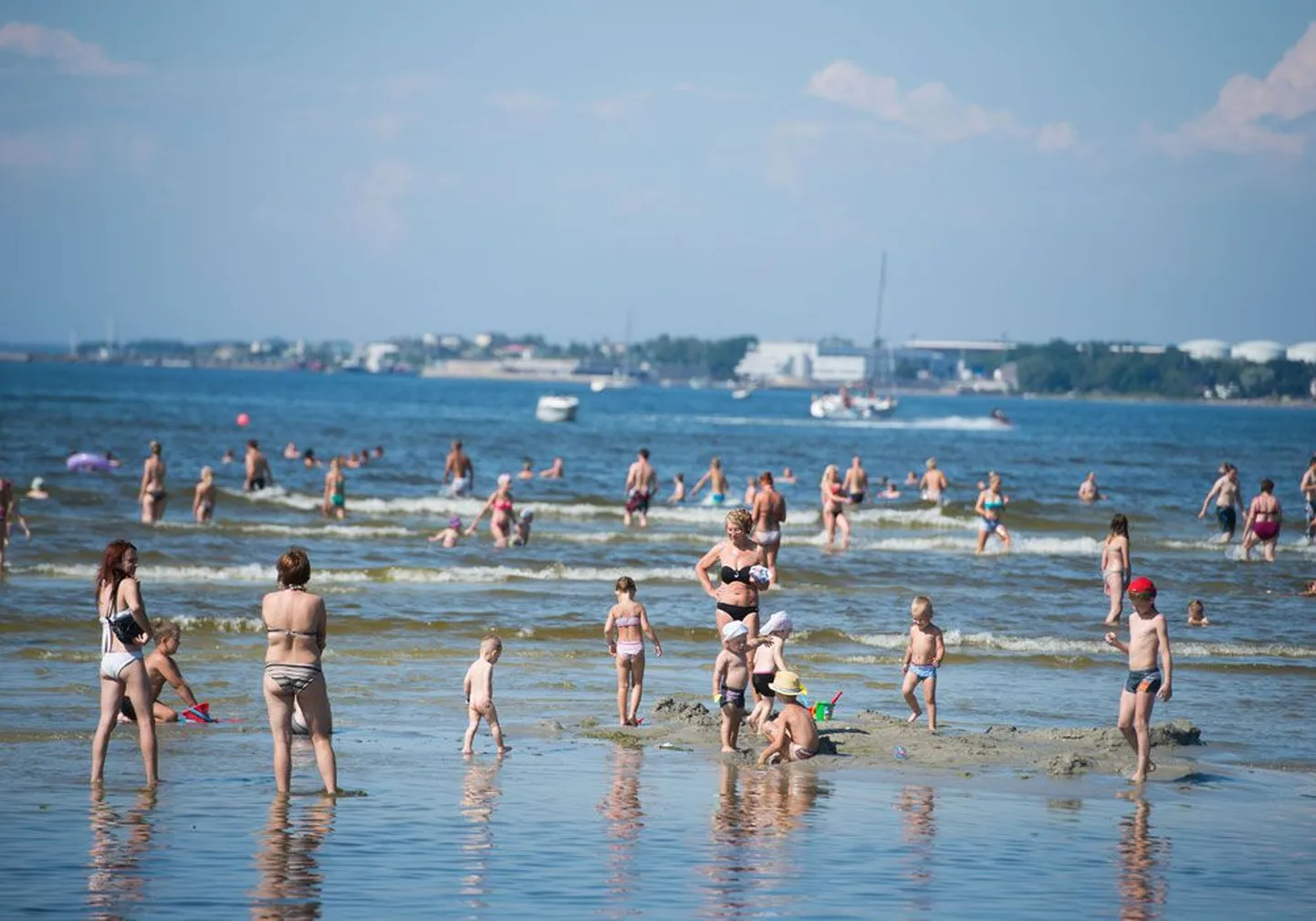 Погода в августе будет более изменчивой, но жителям Эстонии еще удастся понежиться на летнем солнышке.
