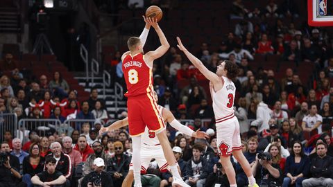 Porziņģis pēc slimošanas demonstrē jaudīgu spēli uzbrukumā