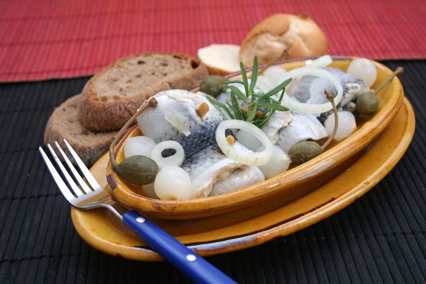 Rullmops on Skandinaavia riikides levinud toit.