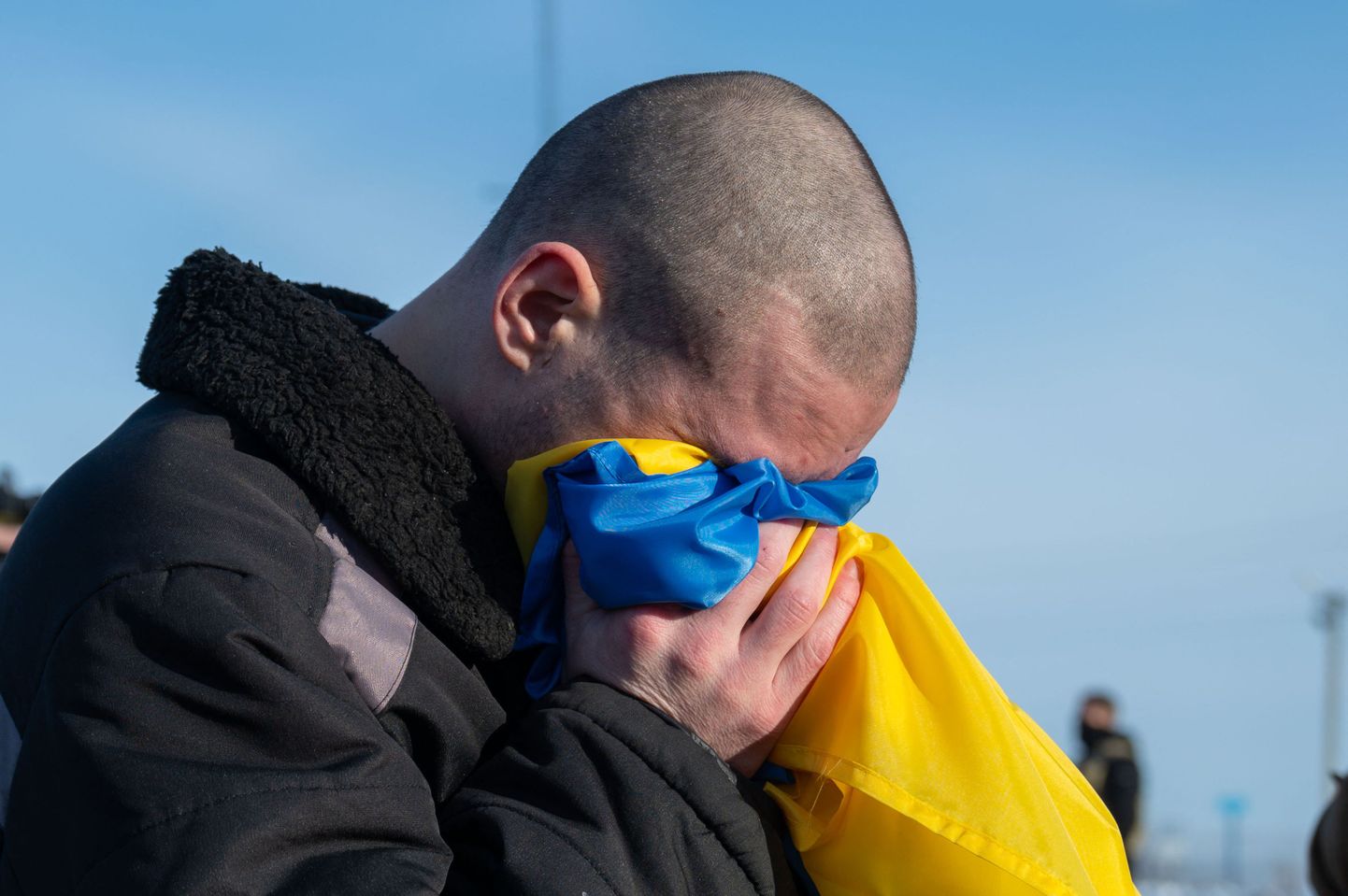 Из плена РФ освобождены 207 украинцев.