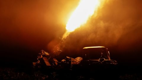 Ukraina kaitsjaid kimbutavad aina kiiremad ja suuremad Vene drooniparved