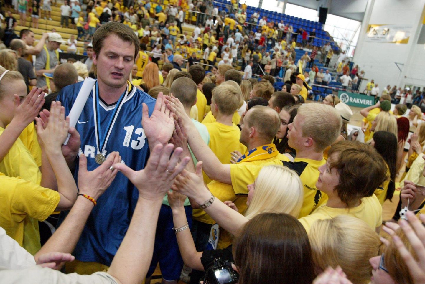 Üksteist aastat tagasi jõudis Rakvere Tarvas Martin Müürsepa abiga Eesti korvpalli meistrivõistluste finaali, kus jäädi mängudega 4:2 alla Tartu Rockile.