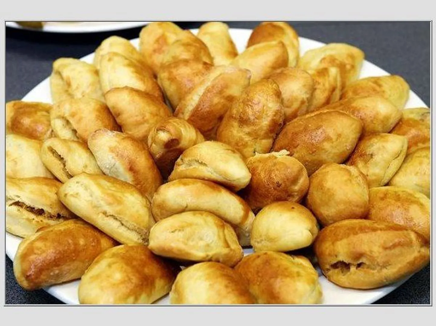 Пирожки с мясом. Снимок иллюстративный.