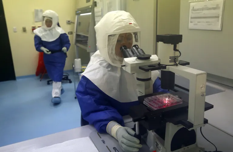 Ohtlike viiruste uurimise laboratoorium. Pilt on illustreeriv.