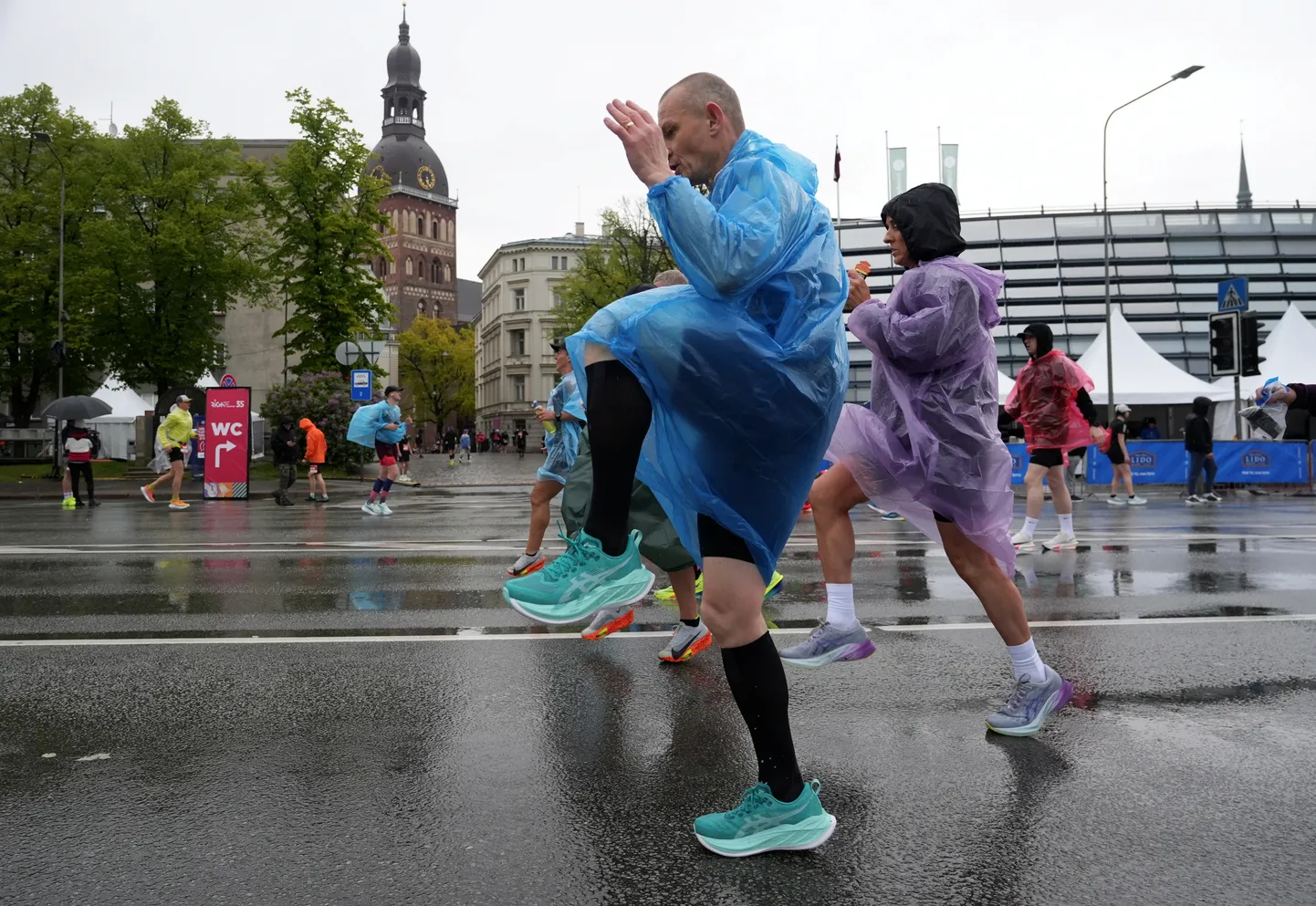 Iesildīšanās pirms "Rimi" Rīgas maratona.